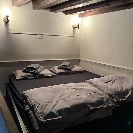 Biennale Do Pozzi Family Apartment Venice Exterior photo